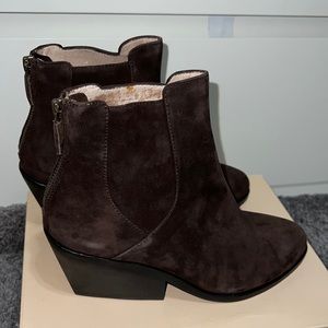 🆕 Eileen Fisher Chocolate Suede Booties